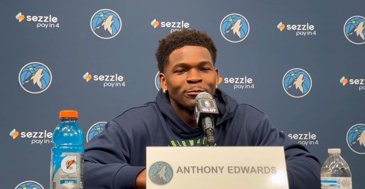 华子：从乔丹录像学到背身单打不要用屁股拱 要用上背部顶出空间