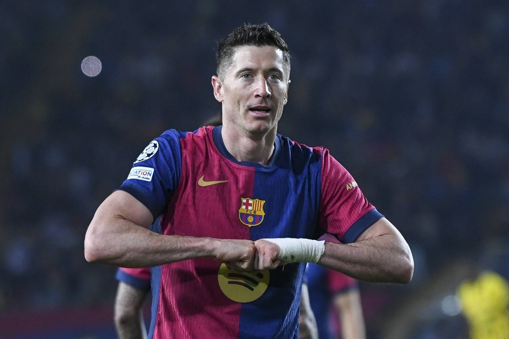 4年红蓝生涯！每体：巴萨决定不续约37岁莱万，后者不想去阿拉伯